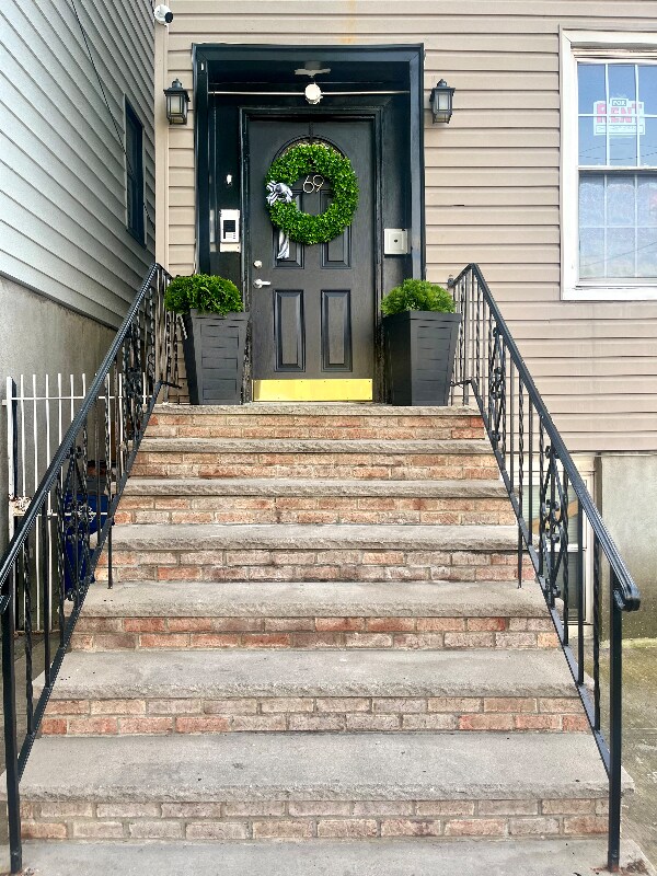 Foto principal - 69 Greenville Ave