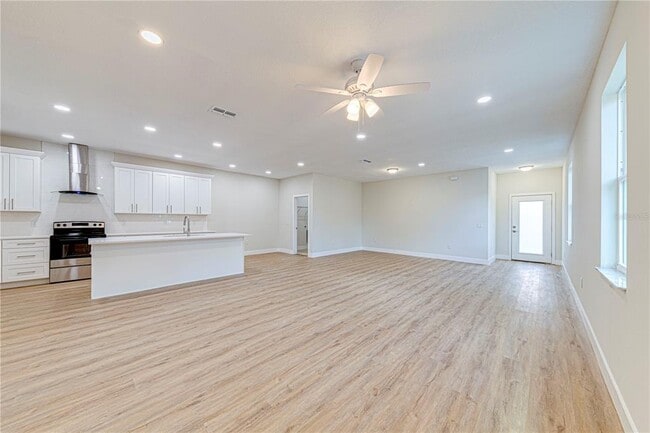 Foto del edificio - 233 N Pine Ave