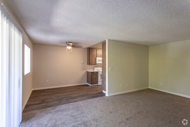 1 BR,  BA - 710 SF - Gold Coast Apartments