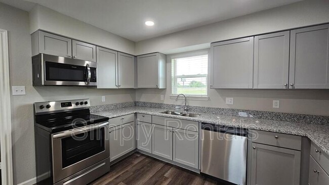 Building Photo - 11015 I-30 Frontage Rd