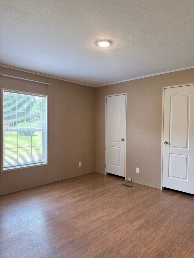Foto del edificio - Charming 3 Bed, 2 Bath Mobile Home – Count...