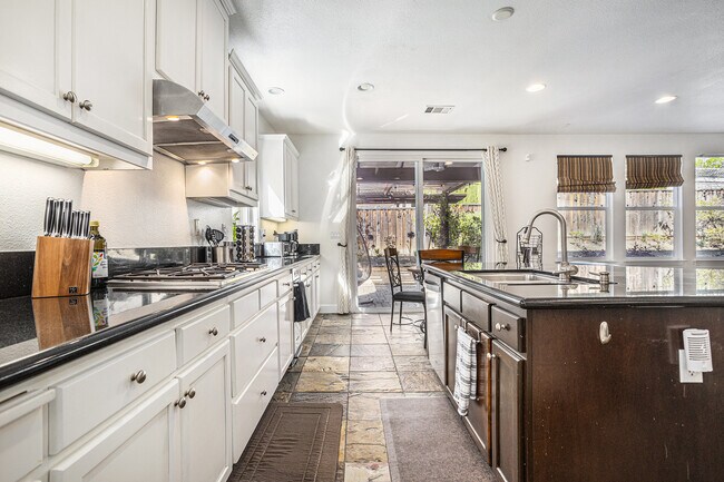 Foto del edificio - 2580 Harlow Ln