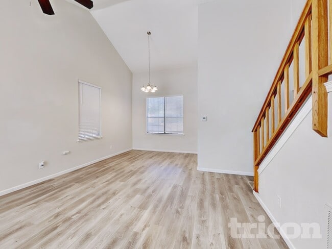 Building Photo - 4137 Stinwick Ln