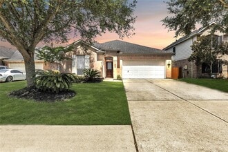 Building Photo - 415 Abbey Ln