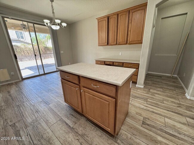 Foto del edificio - 3670 E Warbler Rd