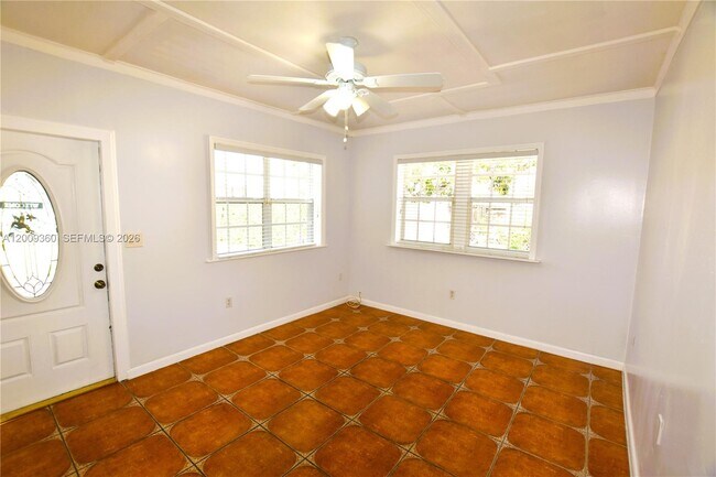 Foto del edificio - 2544 SW 20th St