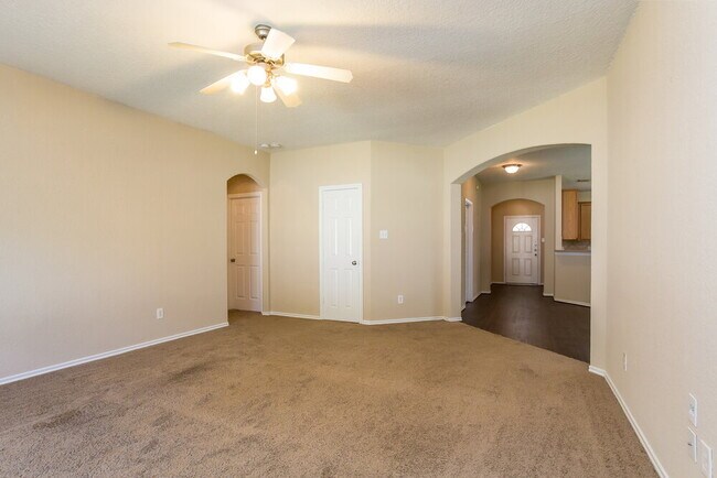 Foto del edificio - 3702 Primrose Trace Ln