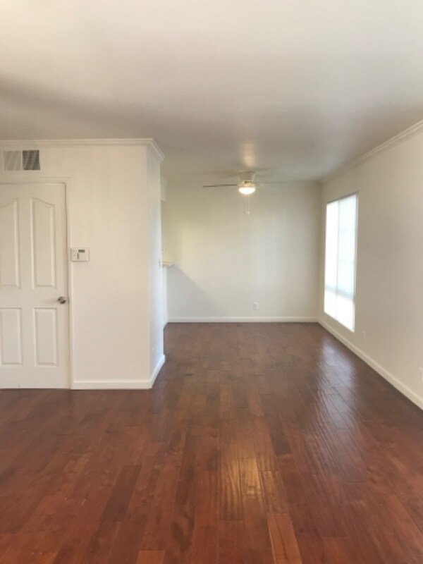 Foto del edificio - 13012 Riverside Dr