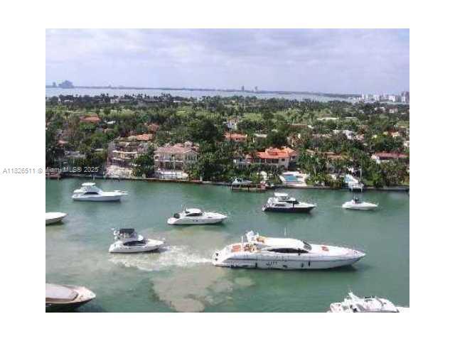 Foto del edificio - 5700 Collins Ave