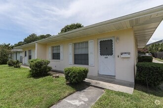 Building Photo - 4219 Parkside Dr