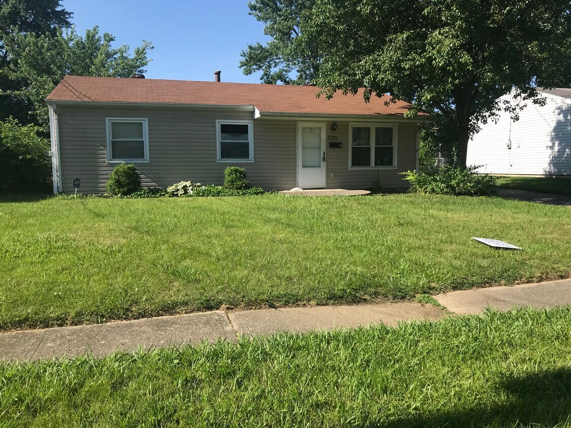 3351 Ainsworth Dr, Cincinnati, OH 45251 House Rental in Cincinnati