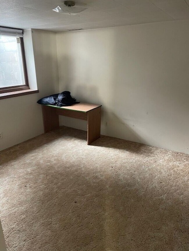 Foto del edificio - 922 Broadway St