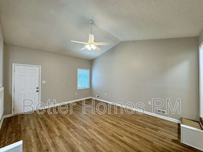 Building Photo - 6948 Callahan Cir