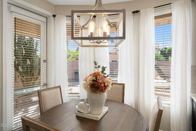 Foto del edificio - 7625 E San Fernando Dr