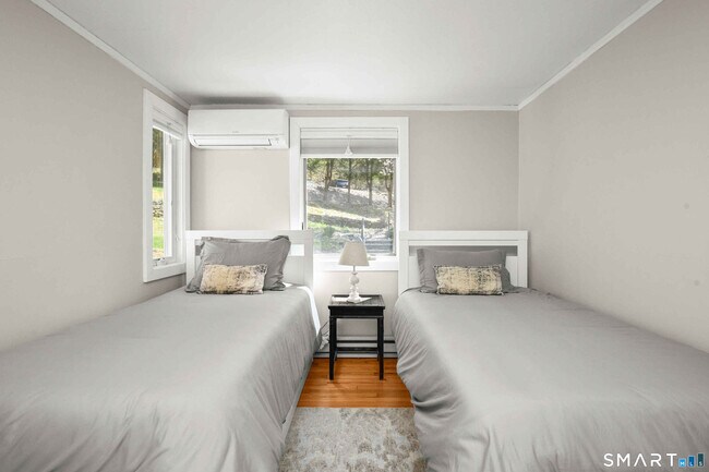 Foto del edificio - 41 Botsford Rd