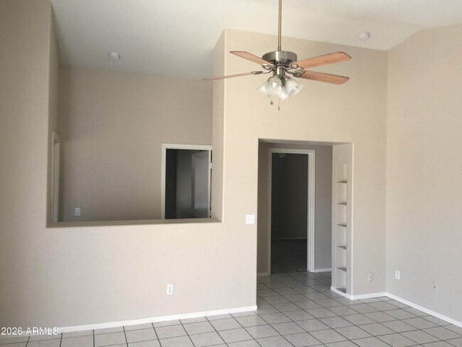 Foto del edificio - 3215 W Abraham Ln