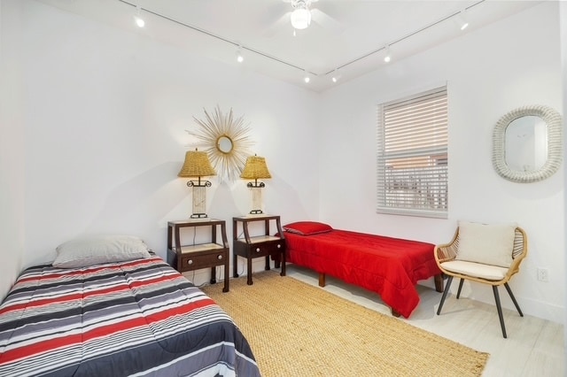 Building Photo - 520 El Vedado