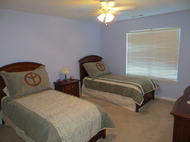 Foto del edificio - Bay Hill Townhomes in Evans