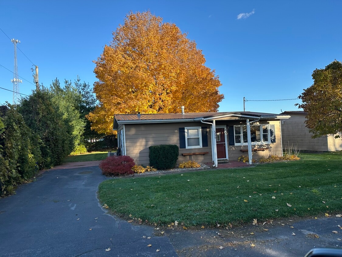 Foto principal - 559 Fairview St