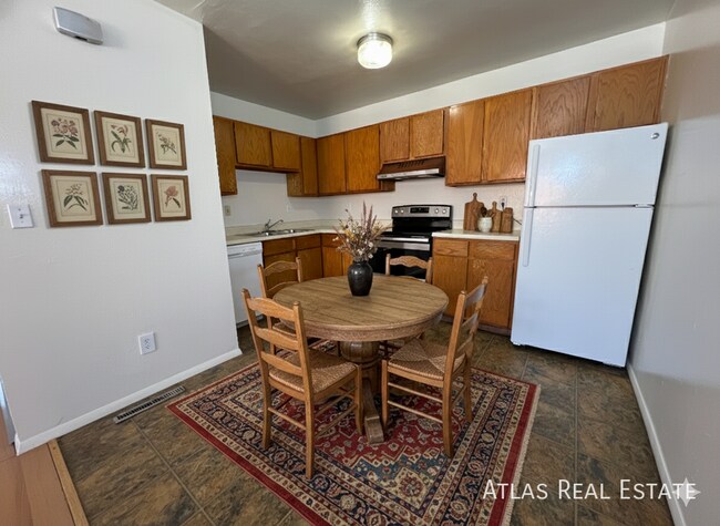 Photo - 4340 Ericson Dr Apartment