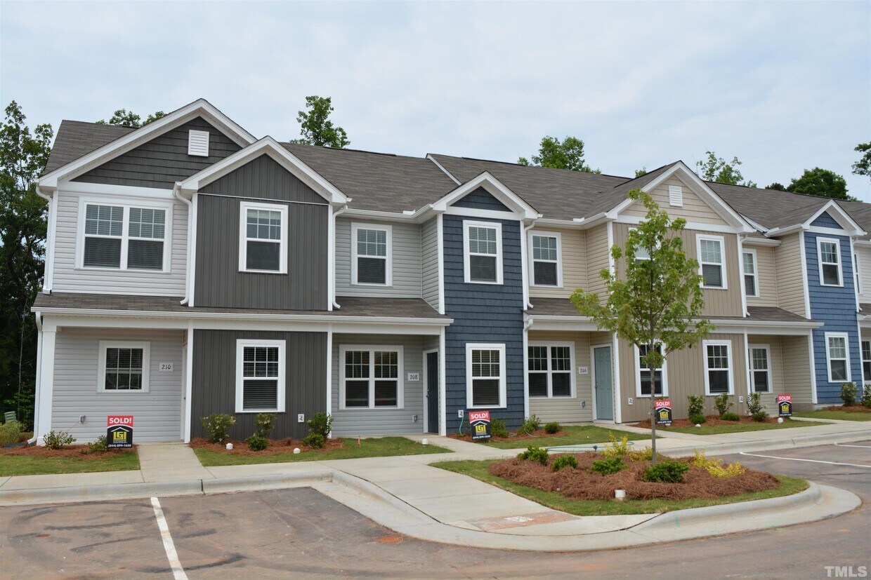 Primary Photo - 212 Chandler Ct