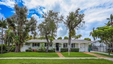Building Photo - 8870 SW 86th St