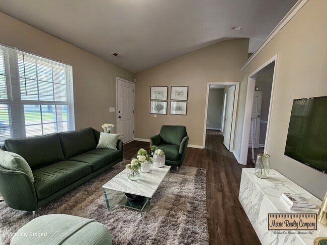 Building Photo - 3 Bedroom 2 Bath Ranch