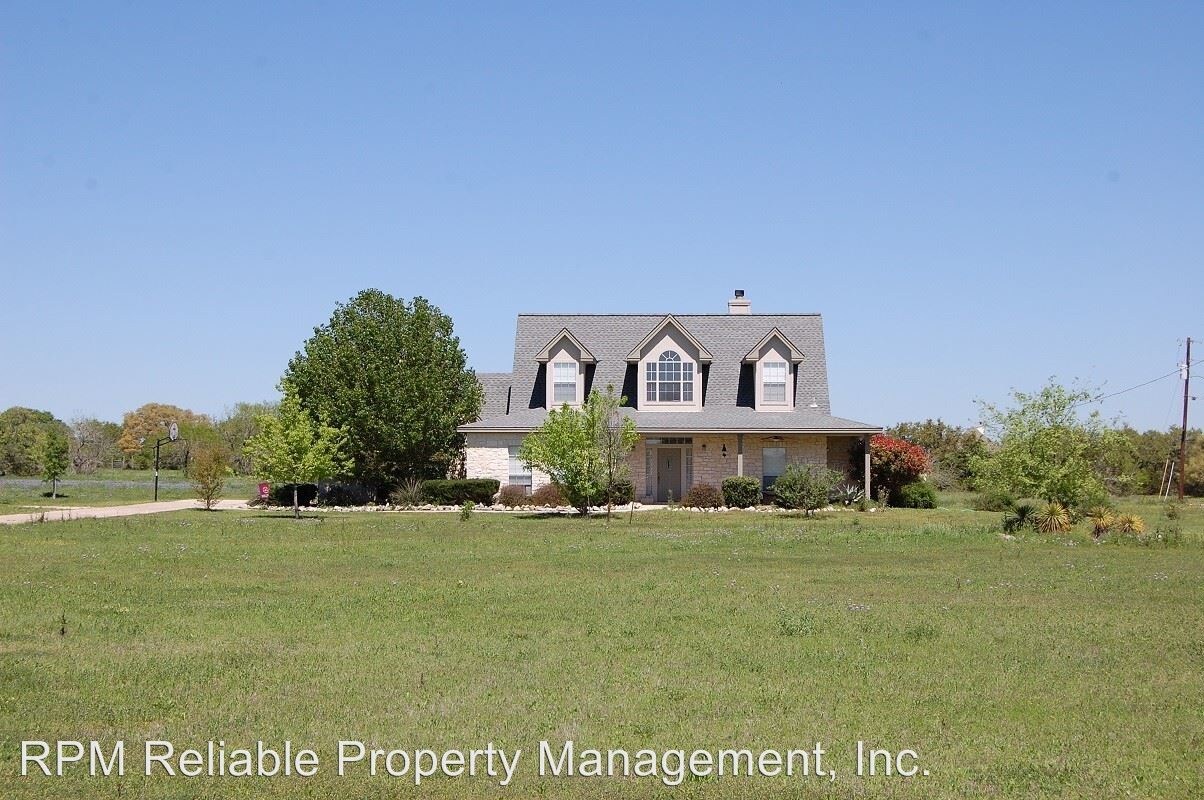 220 Woodland Oaks Trail, Buda, TX 78610 House for Rent in Buda, TX