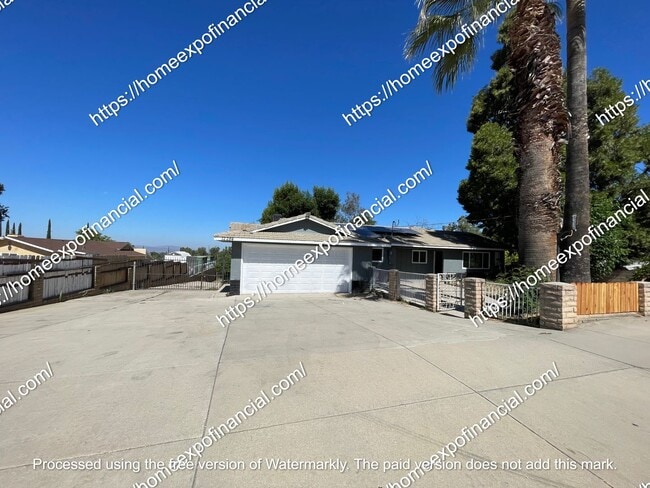 Building Photo - Nice House For Rent