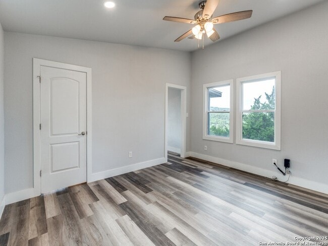 Building Photo - 238 Ledgeview Dr