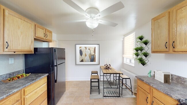 Building Photo - Troy Gardens Apartments