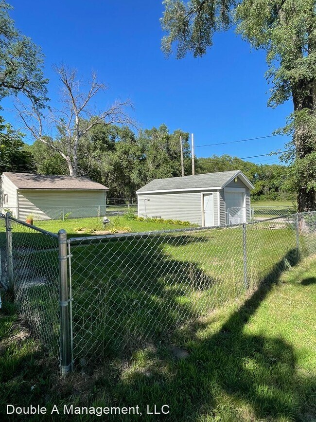 Foto del edificio - 2 br, 1 bath House - 2702 E. 4th St.