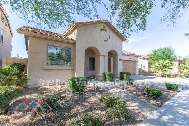 Building Photo - 1532 E Apollo Rd