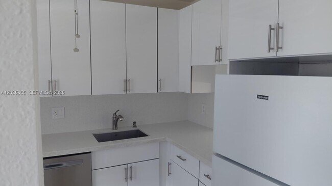 Foto del edificio - 7897 Golf Cir Dr