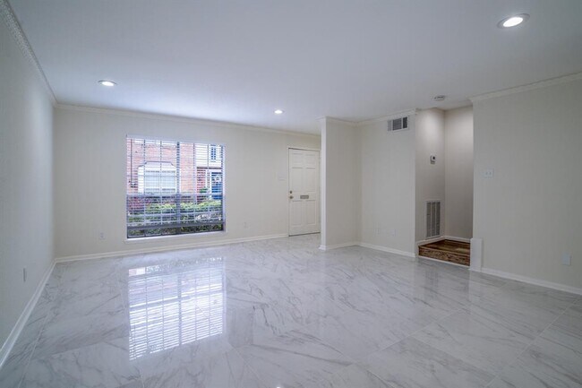 Foto del edificio - 6404 Olympia Dr