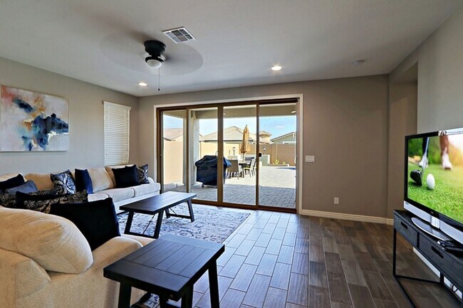 Building Photo - 9431 W Willow Bend Ln