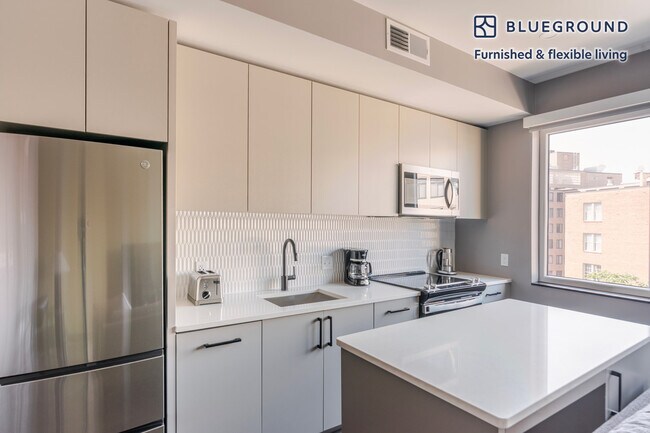 Foto del edificio - 1313 L St NW