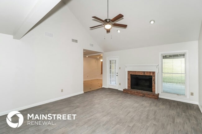 Building Photo - 2107 Chingford Cove