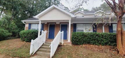 Building Photo - 2740 W Tharpe St