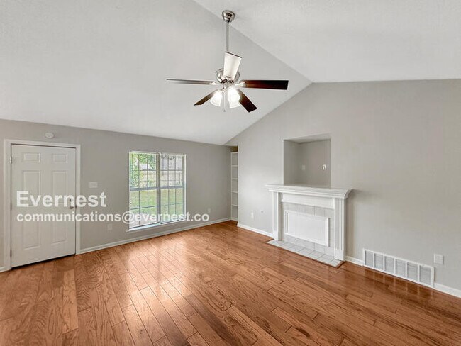 Foto del edificio - 9136 Bentley Woods Dr