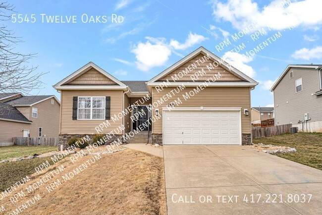 Building Photo - Spacious 5 bed 3 Full bath home with a bas...