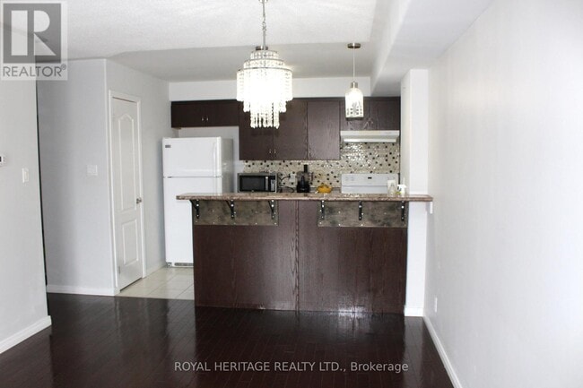 Building Photo - 306 Spillsbury Dr