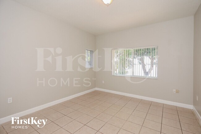 Foto del edificio - 14200 SW 132nd Ave