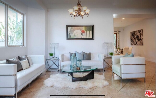 Foto del edificio - 19246 Liam Ln