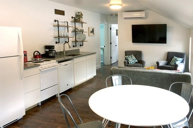 Foto del edificio - 67 Black Creek Rd