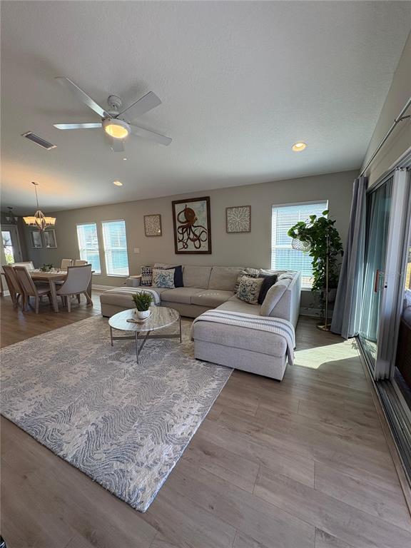 Foto del edificio - 12558 Oak Hill Way