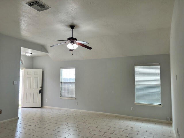 Foto del edificio - 13715 Aviva Ln