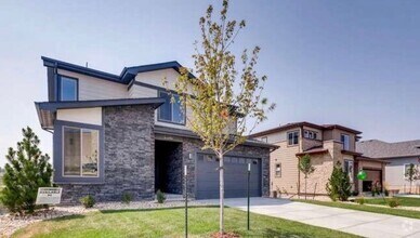 Building Photo - 22561 E Hinsdale Ave