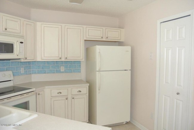 Foto del edificio - 1540 Vineland Cir