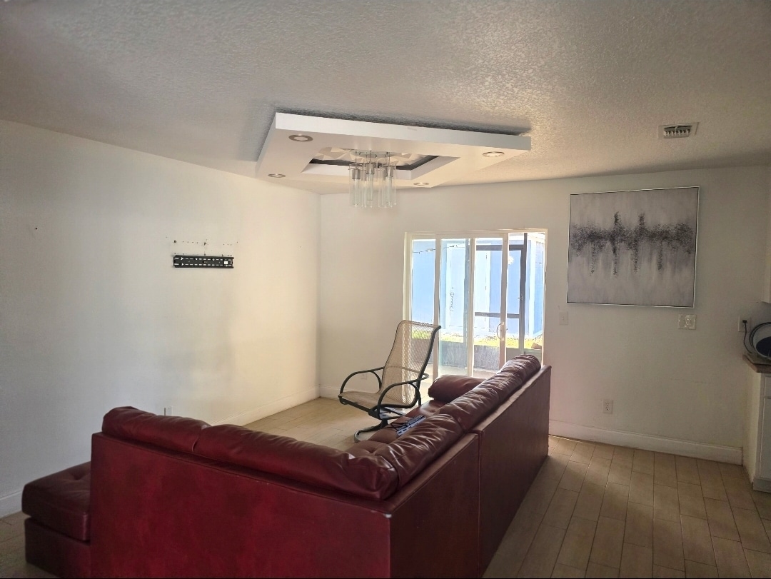 Building Photo - 669 Riverwoods Cir
